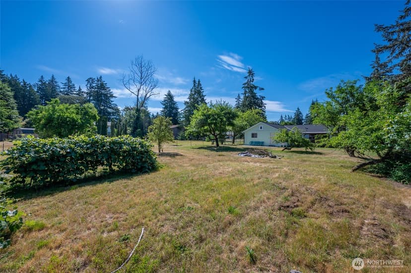Property photo for 8709 116th Street SW, Lakewood photo 34