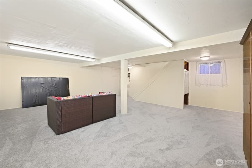 Property photo for 8709 116th Street SW, Lakewood photo 23
