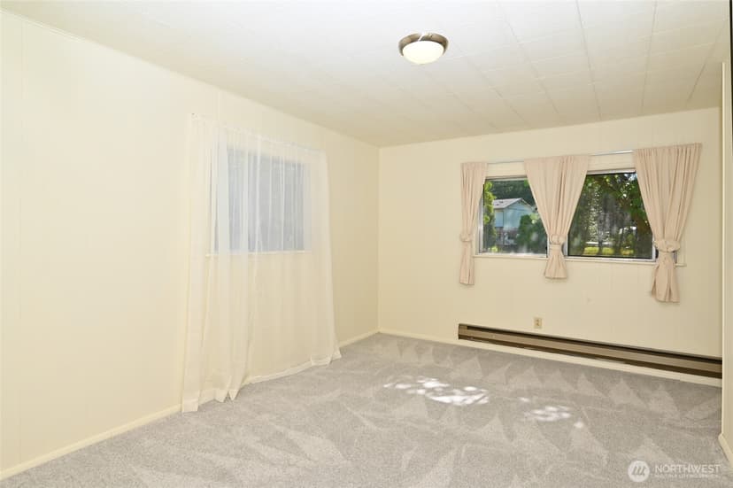 Property photo for 8709 116th Street SW, Lakewood photo 18