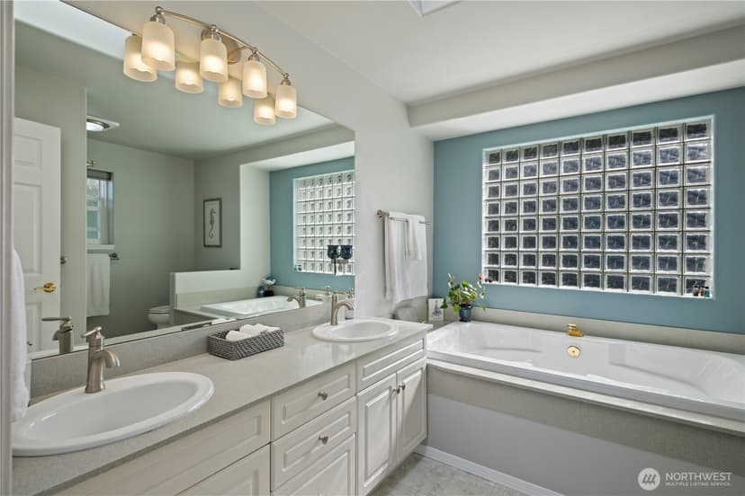 Property photo for 8189 Whidbey Drive, Clinton photo 16