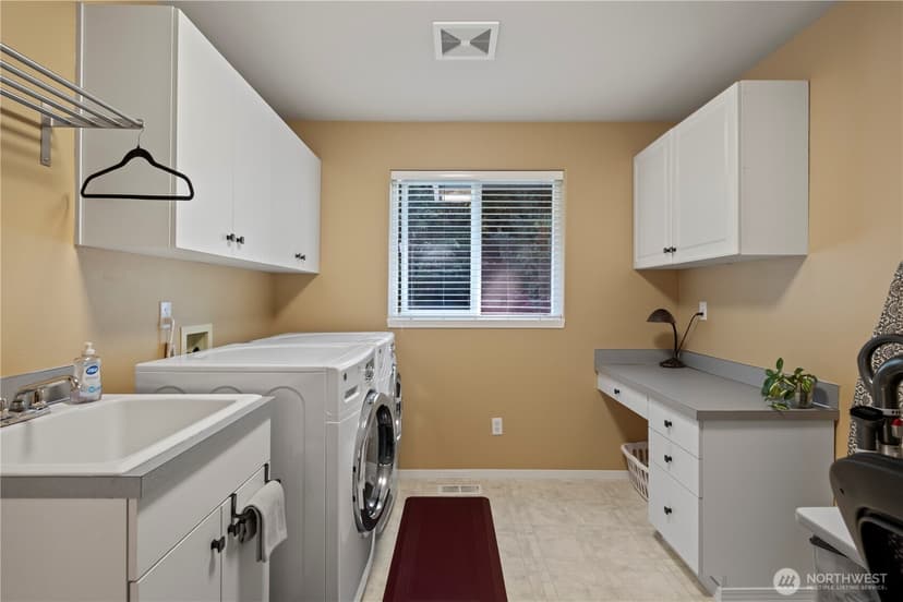 Property photo for 8189 Whidbey Drive, Clinton photo 23