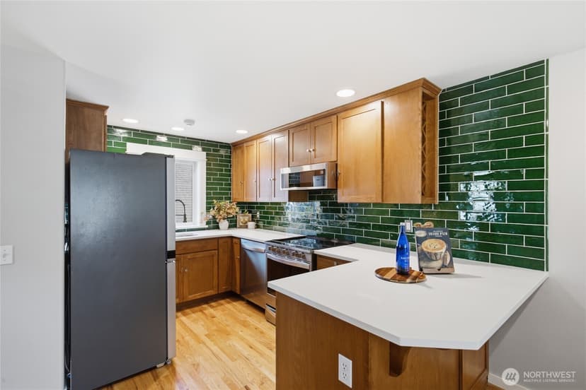 Property photo for 227 24th Avenue E #B, Seattle photo 5