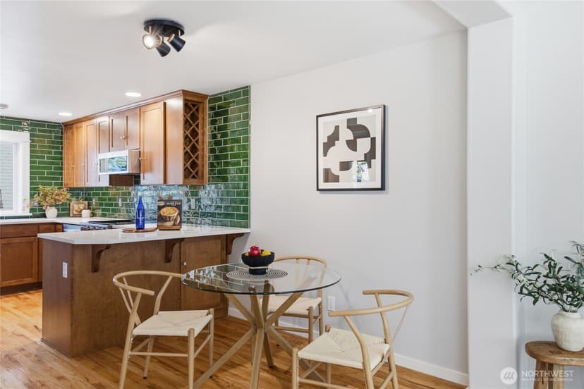 Property photo for 227 24th Avenue E #B, Seattle photo 6