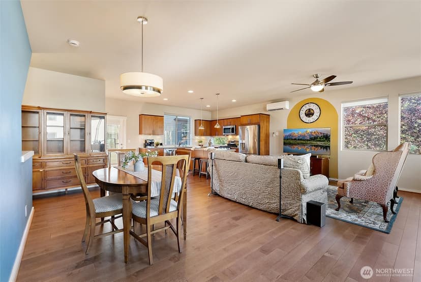 Property photo for 347 Chelan Avenue NE, Renton photo 12