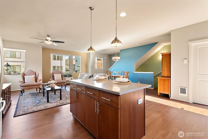 Property photo for 347 Chelan Avenue NE, Renton photo 6