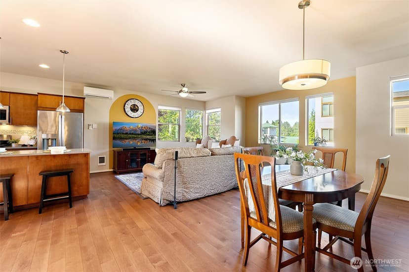 Property photo for 347 Chelan Avenue NE, Renton photo 11