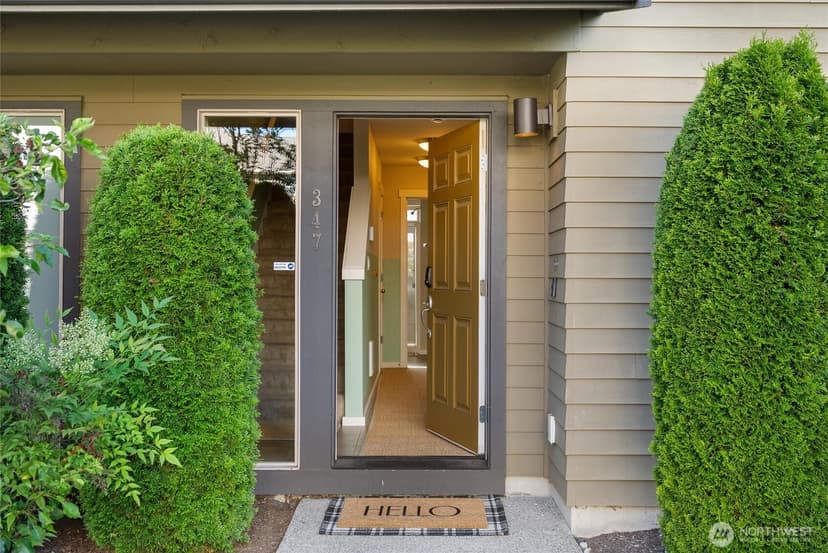Property photo for 347 Chelan Avenue NE, Renton photo 3