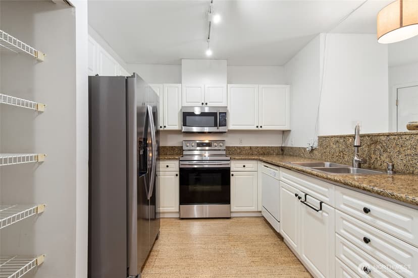 Property photo for 14714 Admiralty Way #A318, Lynnwood photo 18