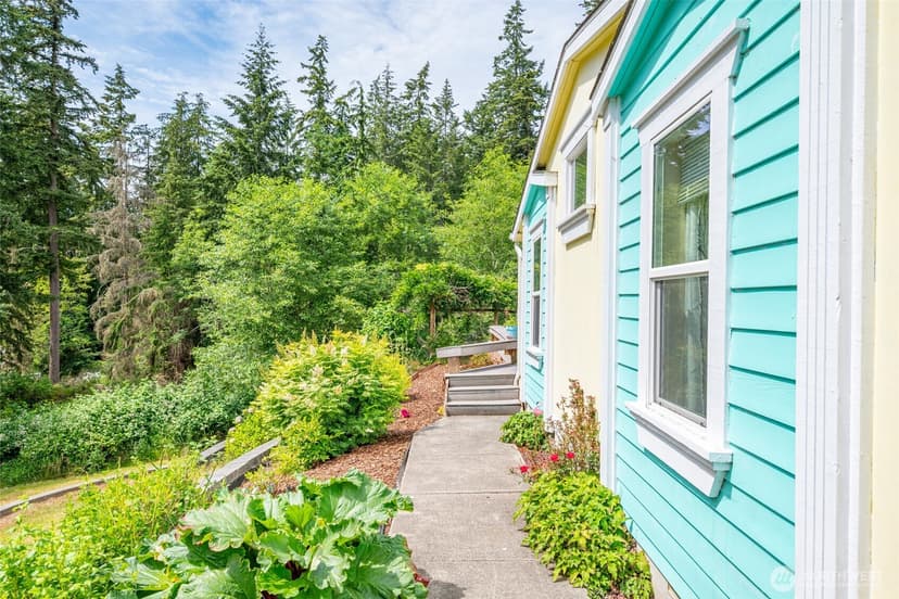 Property photo for 5220 Lakeside Drive, Langley photo 35