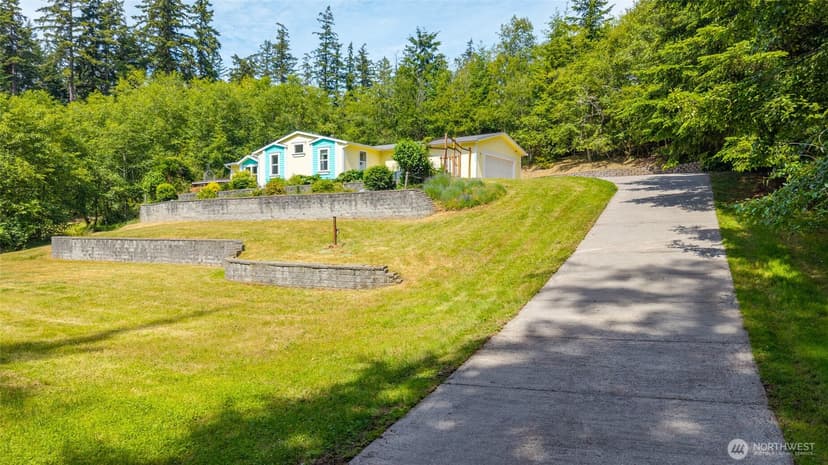 Property photo for 5220 Lakeside Drive, Langley photo 32