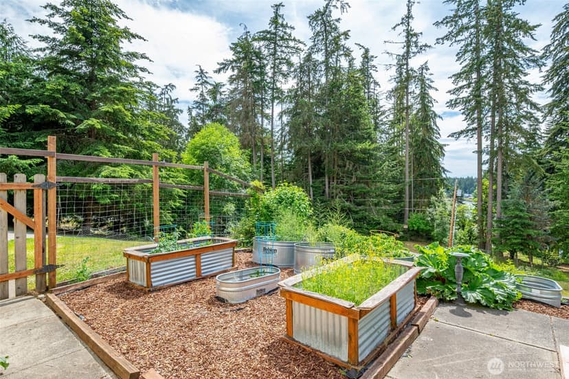 Property photo for 5220 Lakeside Drive, Langley photo 36