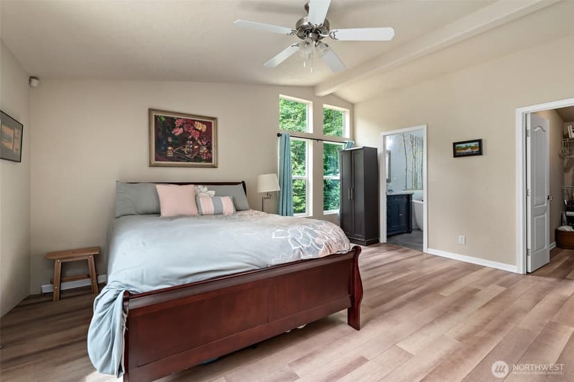 Property photo for 5220 Lakeside Drive, Langley photo 22