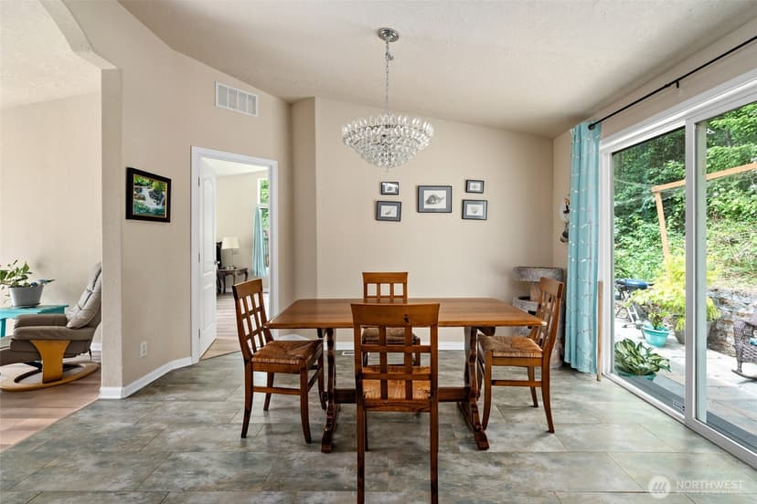 Property photo for 5220 Lakeside Drive, Langley photo 20