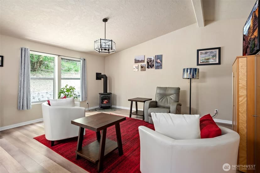 Property photo for 5220 Lakeside Drive, Langley photo 19