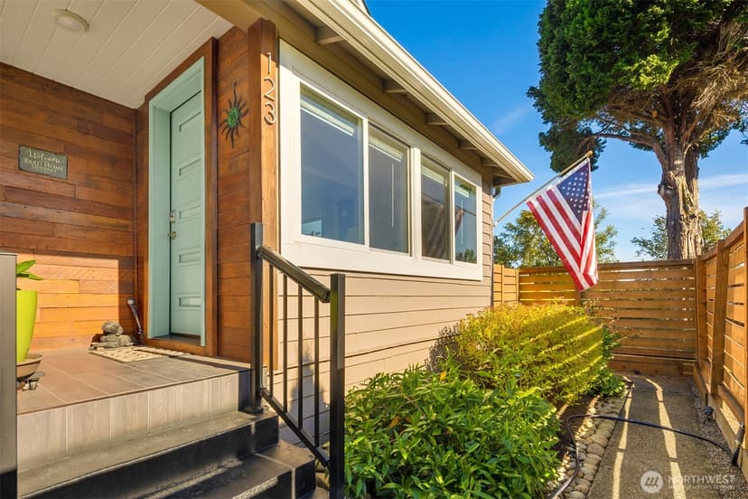 Property photo for 123 Avenue E #A & C, Snohomish photo 4