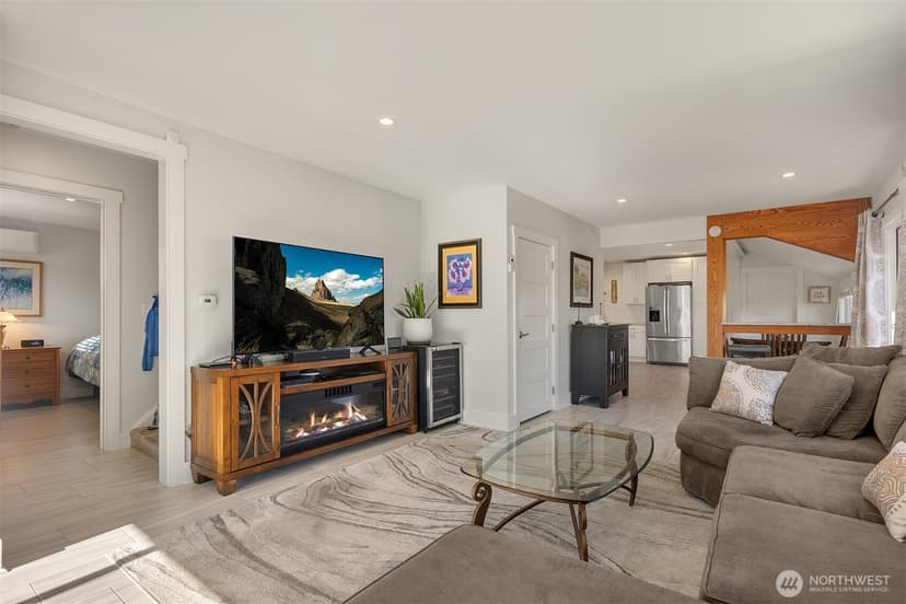 Property photo for 123 Avenue E #A & C, Snohomish photo 7