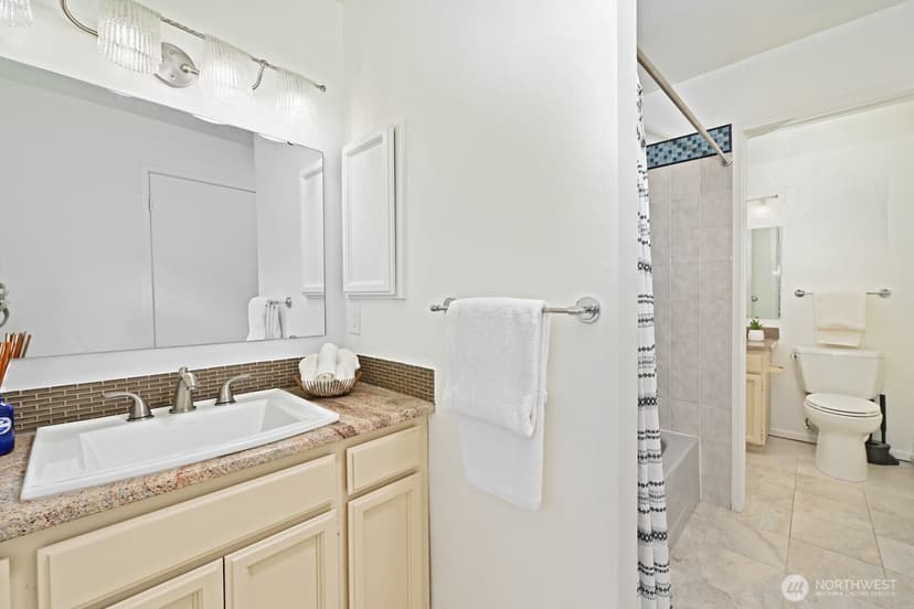 Property photo for 10 18th Ave #10B, Kirkland photo 16