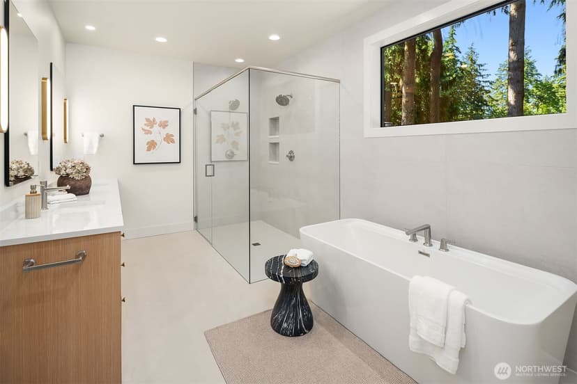 Property photo for 11506 NE 113th Place, Kirkland photo 22
