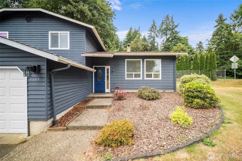 Property photo for 3995 Fischer Park Avenue NE, Bremerton photo 4