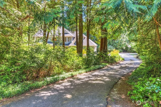 Property photo for 195 NE Lazy Fox Lane, Poulsbo photo 2