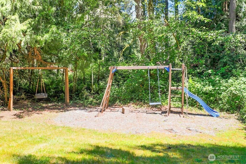 Property photo for 195 NE Lazy Fox Lane, Poulsbo photo 15