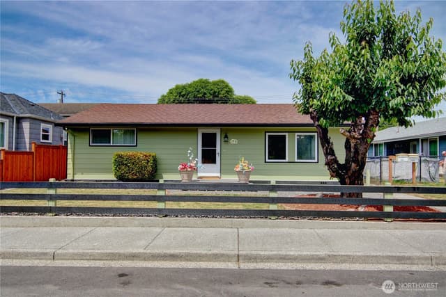 Property photo for 1709 2nd St, Marysville photo 2
