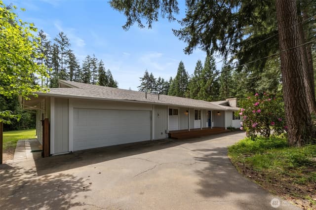 Property photo for 7602 182nd Street E, Puyallup photo 2