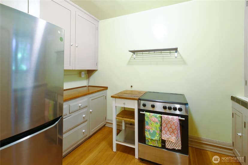 Property photo for 1101 17th Avenue #207, Seattle photo 14