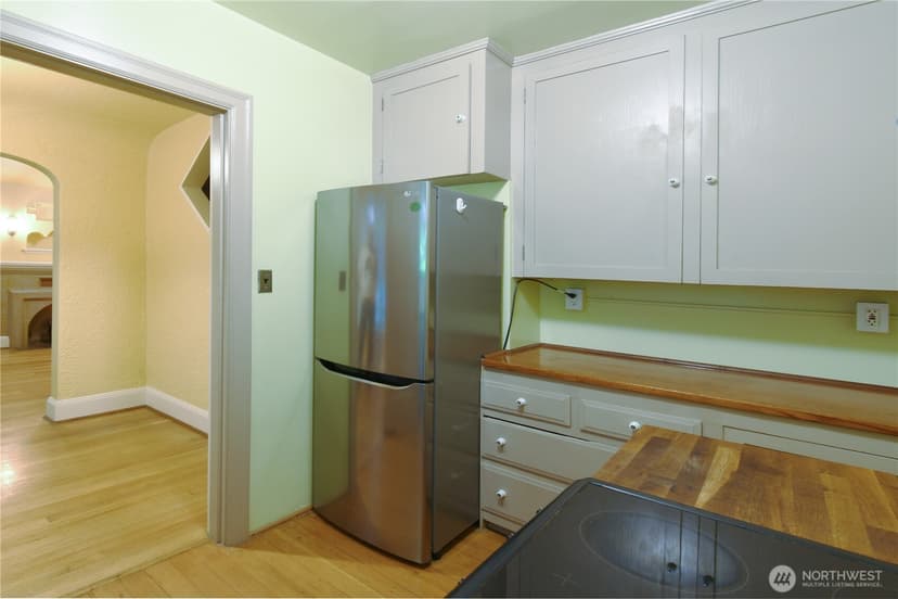 Property photo for 1101 17th Avenue #207, Seattle photo 17