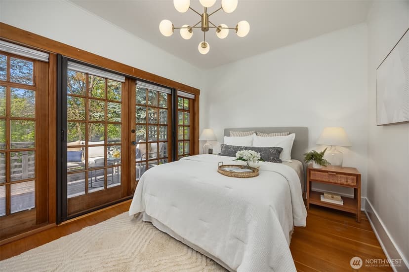 Property photo for 2537 2nd Avenue W, Seattle photo 19