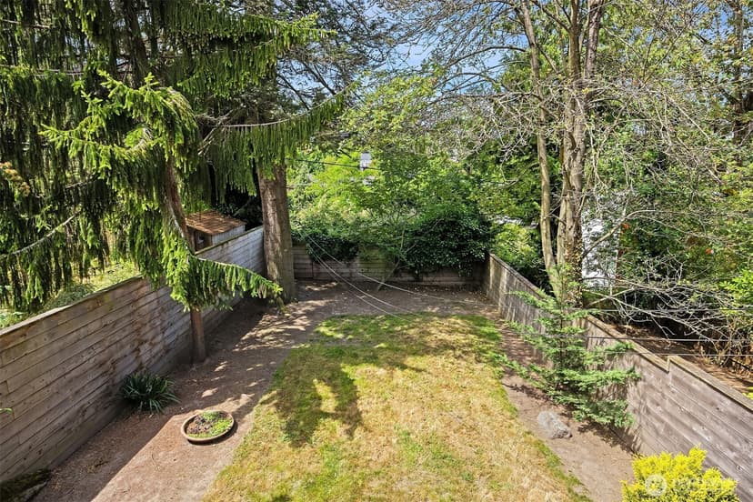 Property photo for 2537 2nd Avenue W, Seattle photo 33