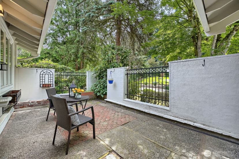 Property photo for 11914 NE 148th Street, Kirkland photo 3