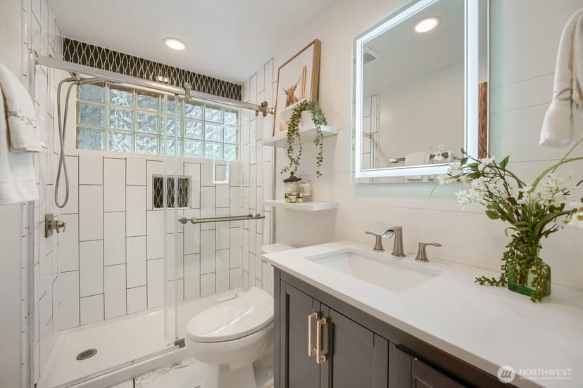 Property photo for 11914 NE 148th Street, Kirkland photo 12