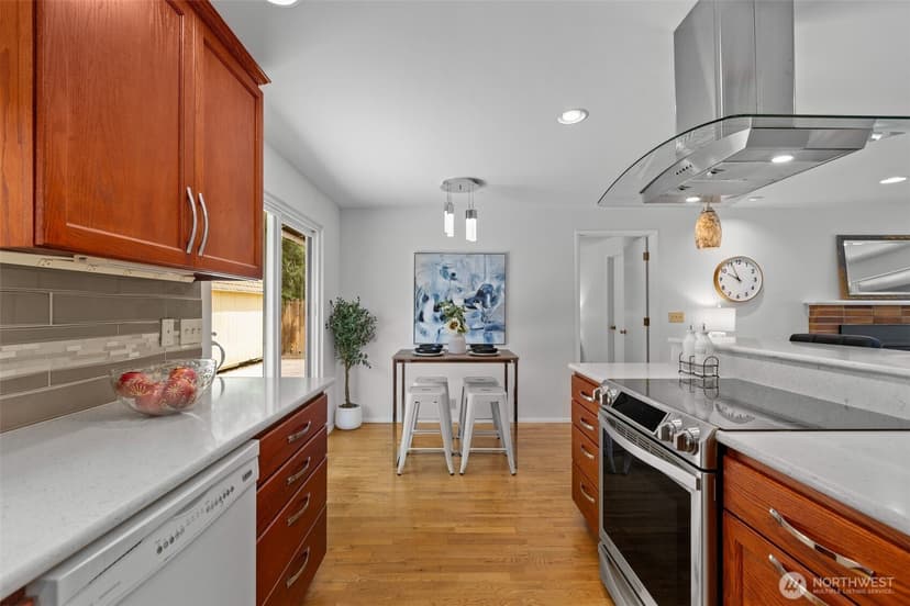 Property photo for 2507 Vashon Court NE, Renton photo 14