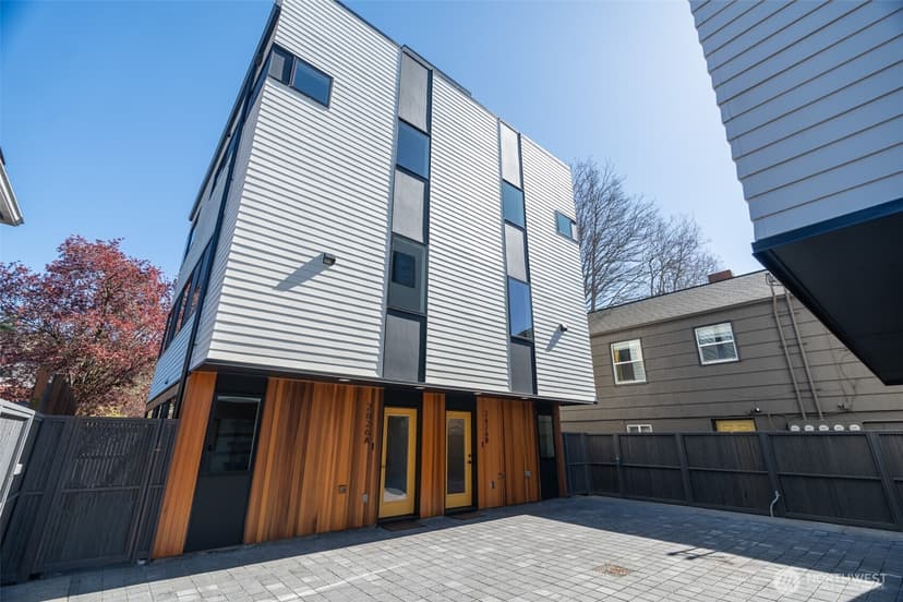 Property photo for 2626 58th Avenue SW #A, Seattle photo 4