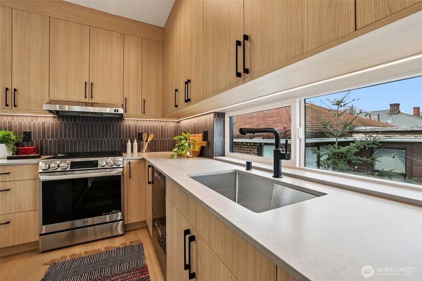 Property photo for 2626 58th Avenue SW #A, Seattle photo 13