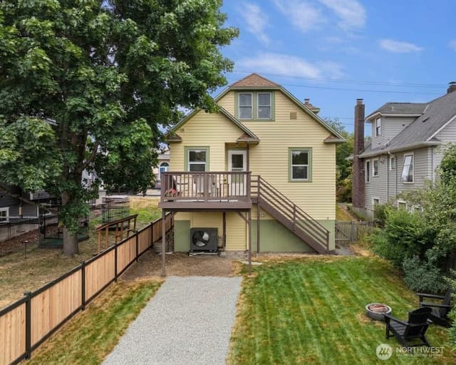Property photo for 741 N 67th Street, Seattle photo 2