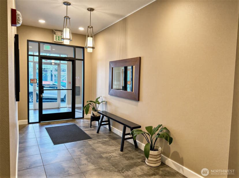 Property photo for 621 5th Avenue N #402, Seattle photo 24