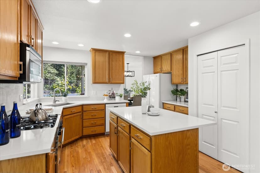 Property photo for 625 191st Street SW, Lynnwood photo 13