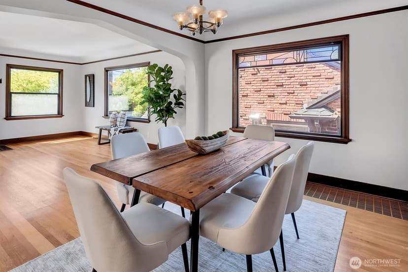 Property photo for 2714 Queen Anne Avenue N, Seattle photo 13