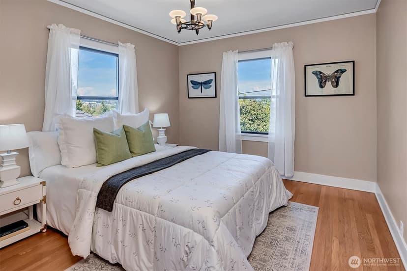 Property photo for 2714 Queen Anne Avenue N, Seattle photo 20