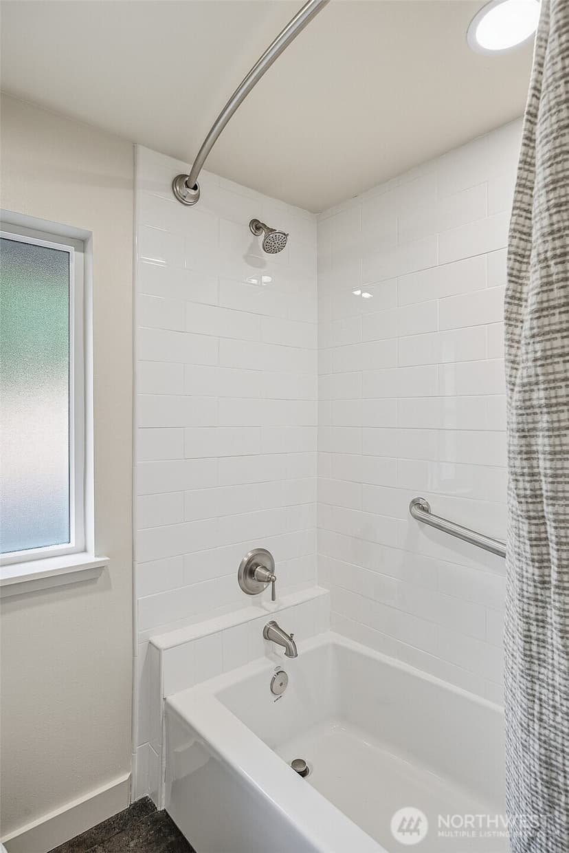 Property photo for 3122 Oas Drive W, University Place photo 27
