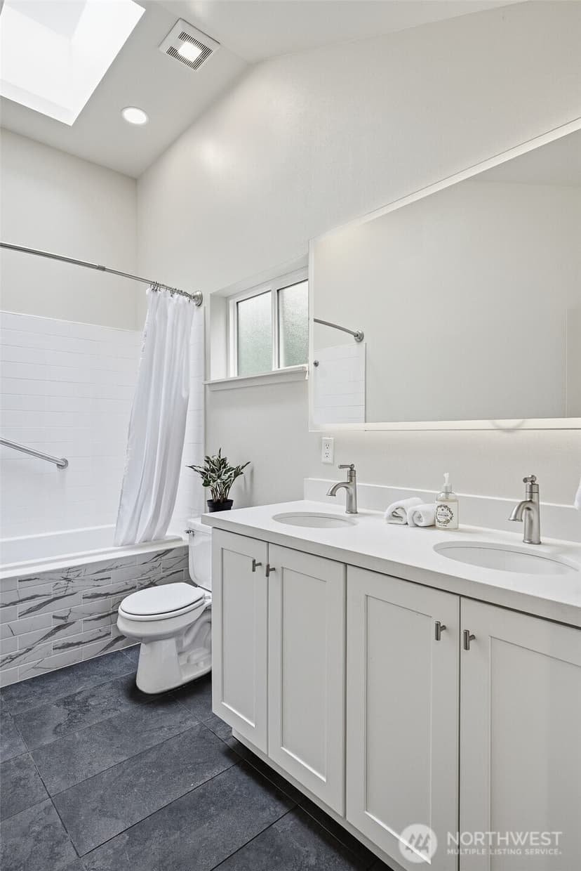 Property photo for 3122 Oas Drive W, University Place photo 16