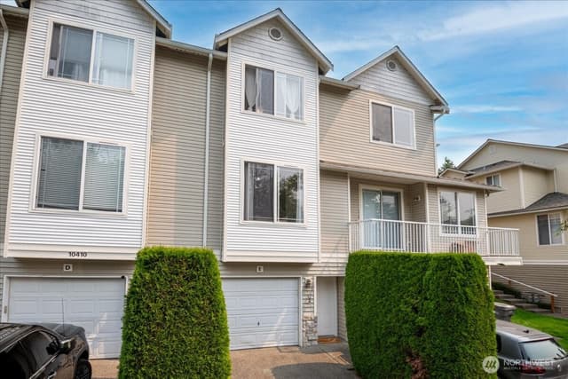 Property photo for 10410 Holly Drive #E, Everett photo 5