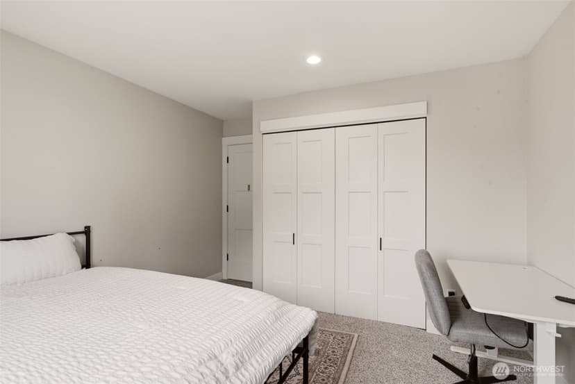 Property photo for 6204 53rd Street Ct W, University Place photo 25