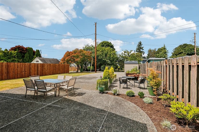 Property photo for 721 Laurel Drive, Everett photo 26