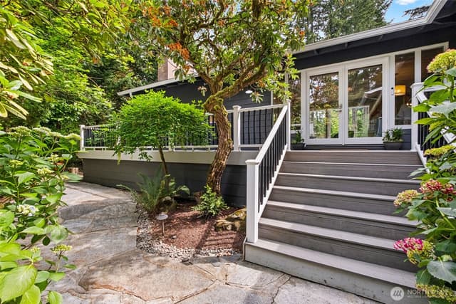 Property photo for 501 SE Sycamore Place, Issaquah photo 4