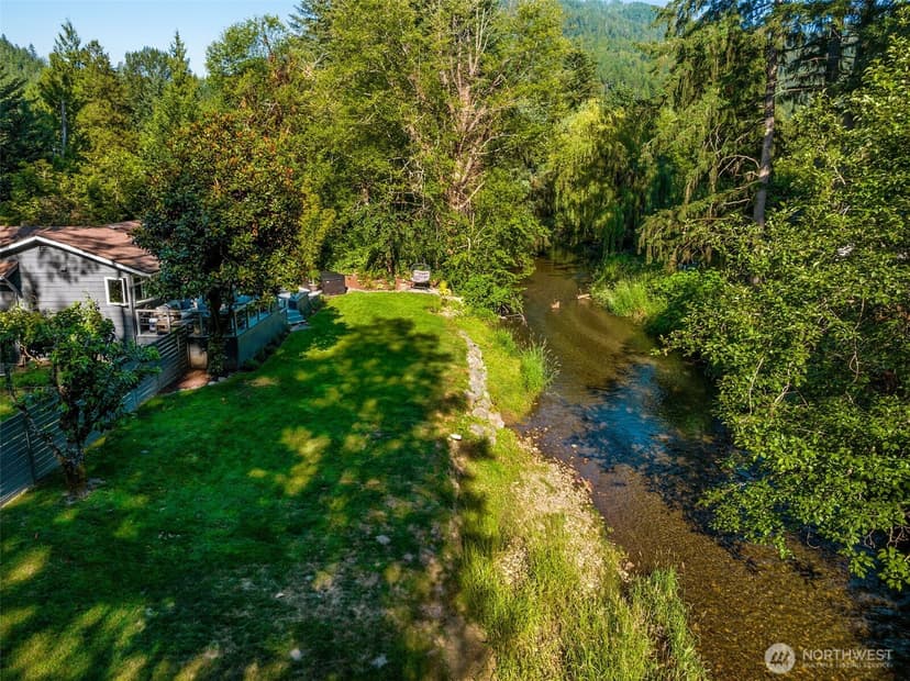Property photo for 501 SE Sycamore Place, Issaquah photo 19
