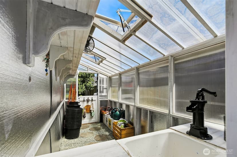 Property photo for 4320 Terrace Drive, Everett photo 37