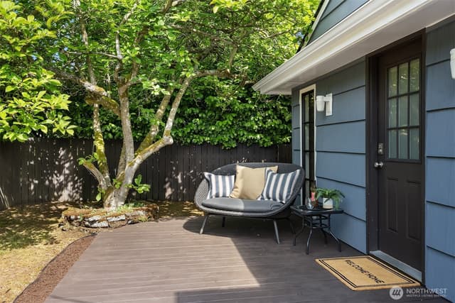 Property photo for 303 NW 117th Street, Seattle photo 2